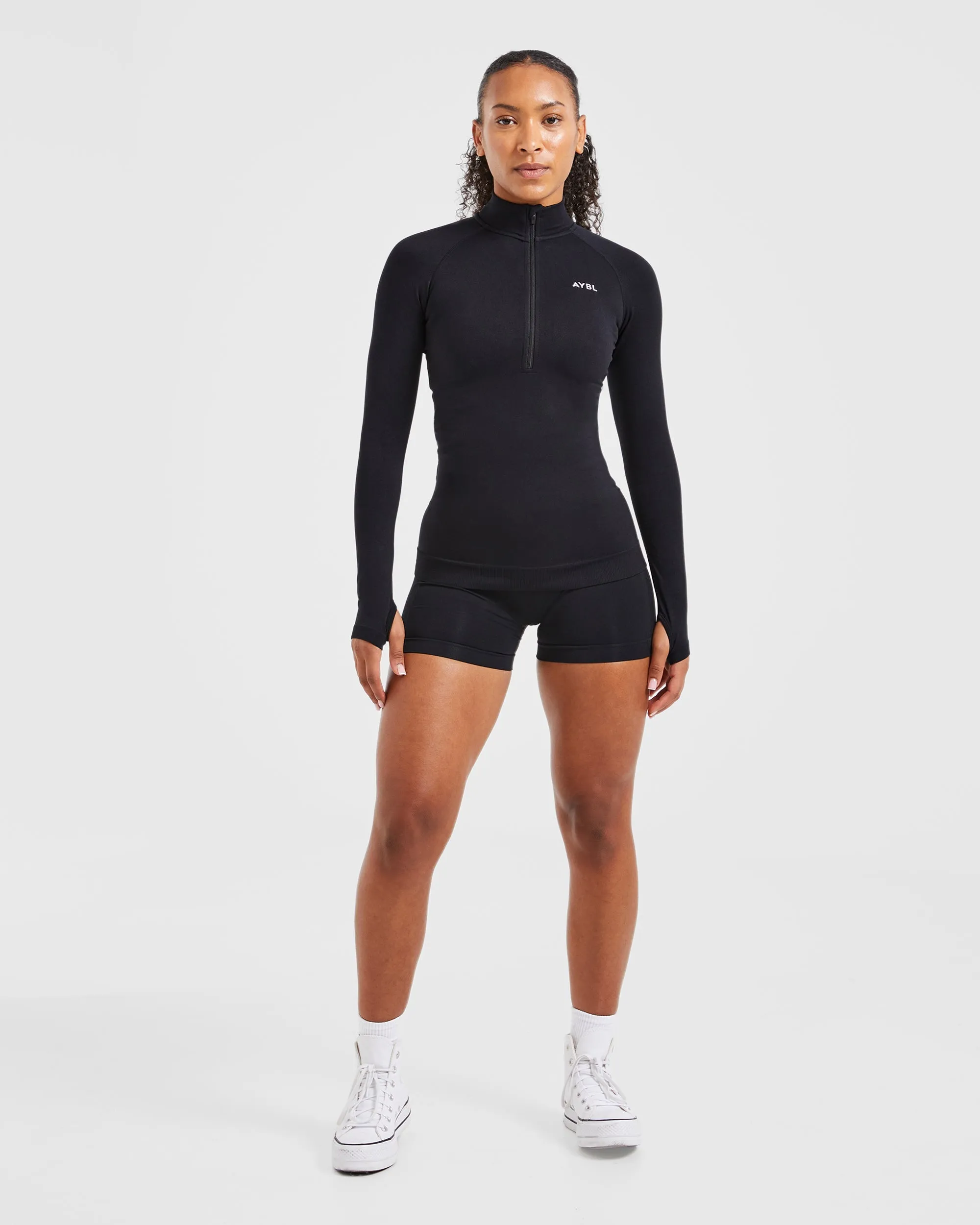 Essential Seamless 1/2 Zip Pullover - Black