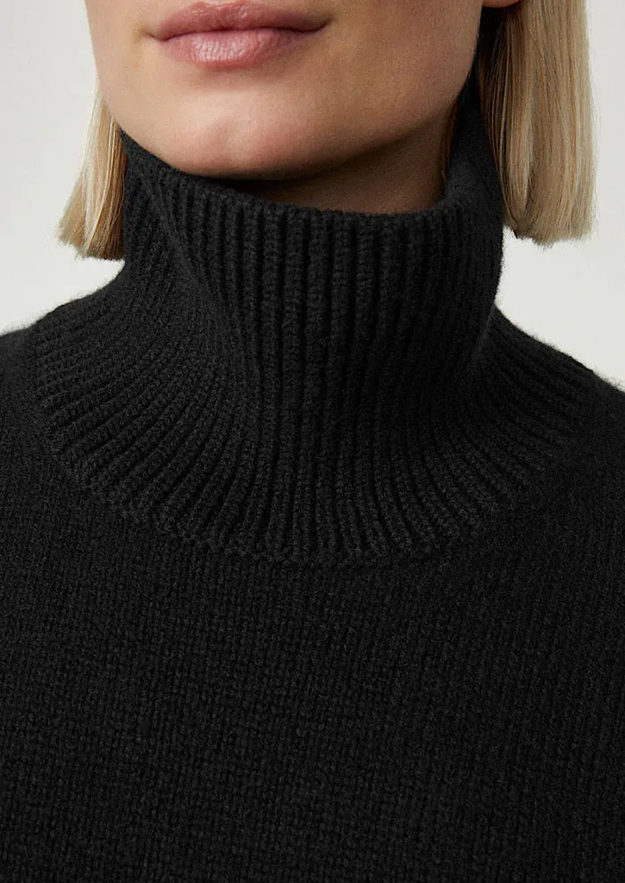 LISA YANG The Heidi Sweater