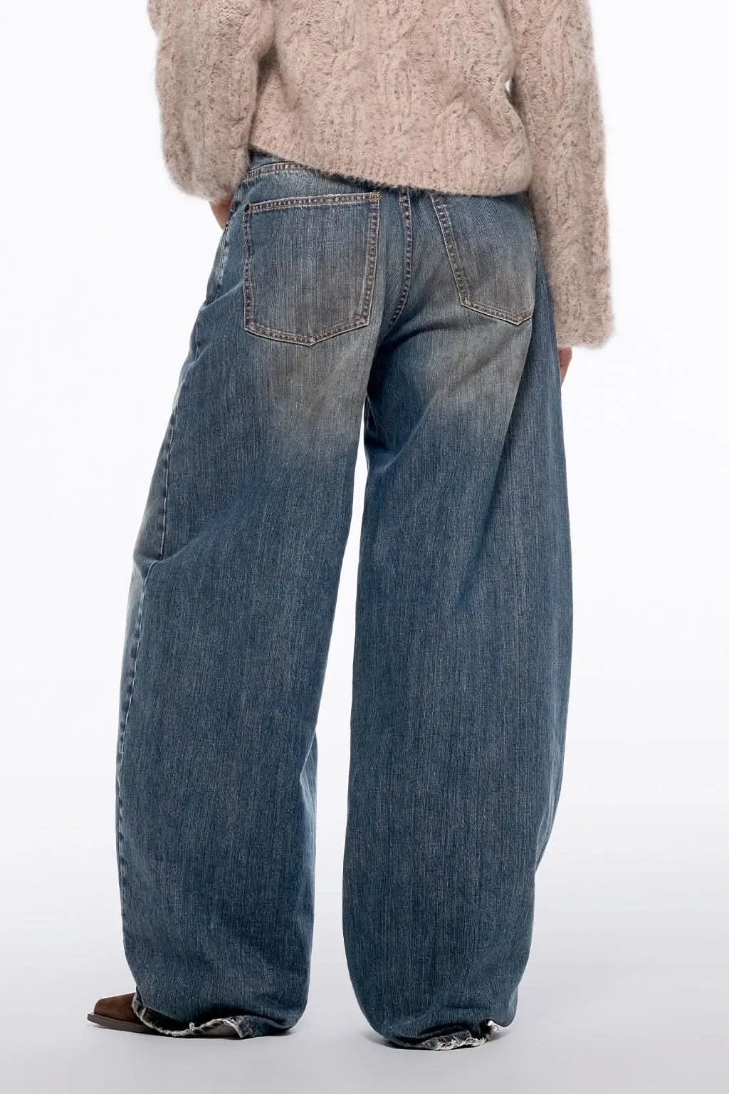 Low-Rise Wide-Leg Jeans