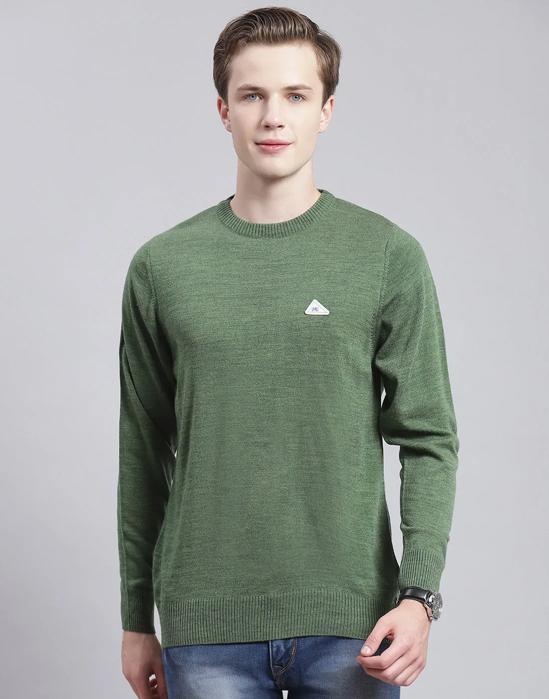 Men Green Solid Round Neck Full Sleeve Sweater