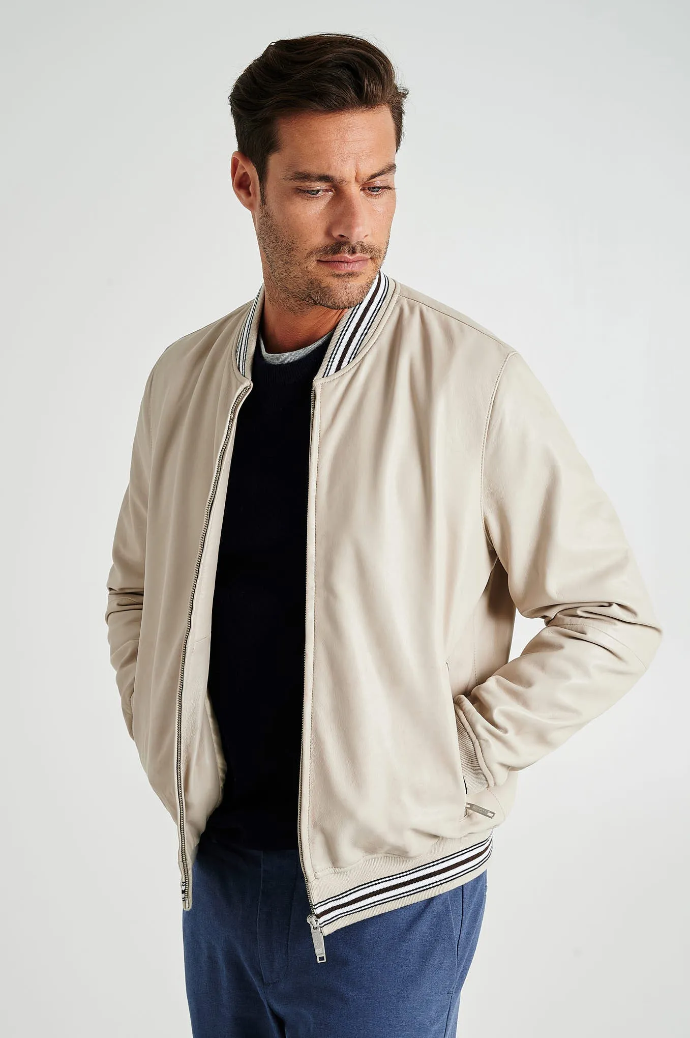 Men's leather bomber jacket