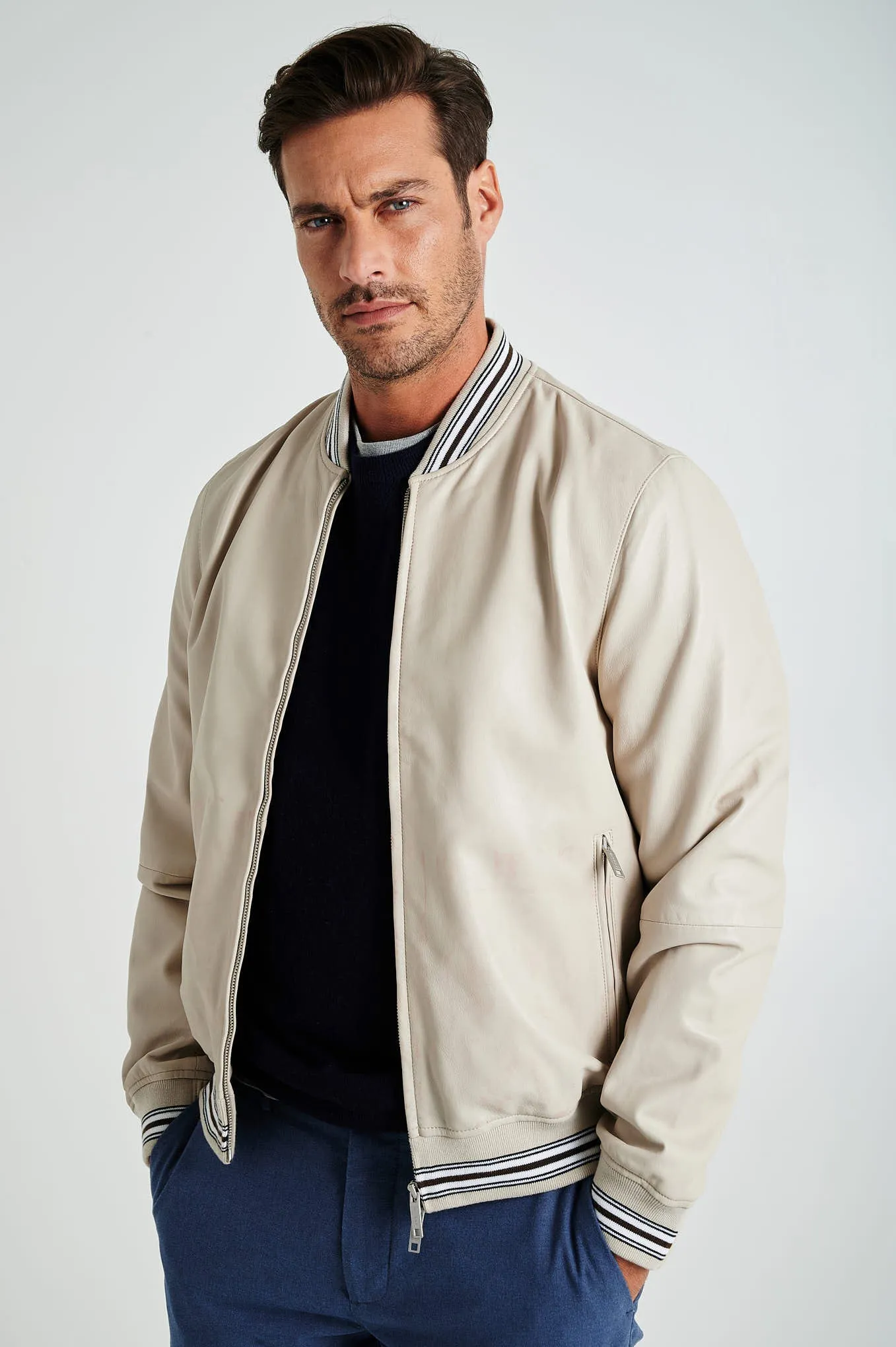 Men's leather bomber jacket