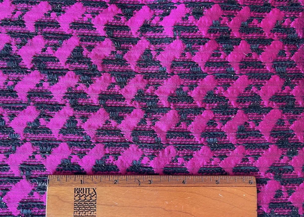 Smashing Jet Black & Hot Fuchsia Mock Hounds-Tooth Silk Blend Brocade (Made in Spain)