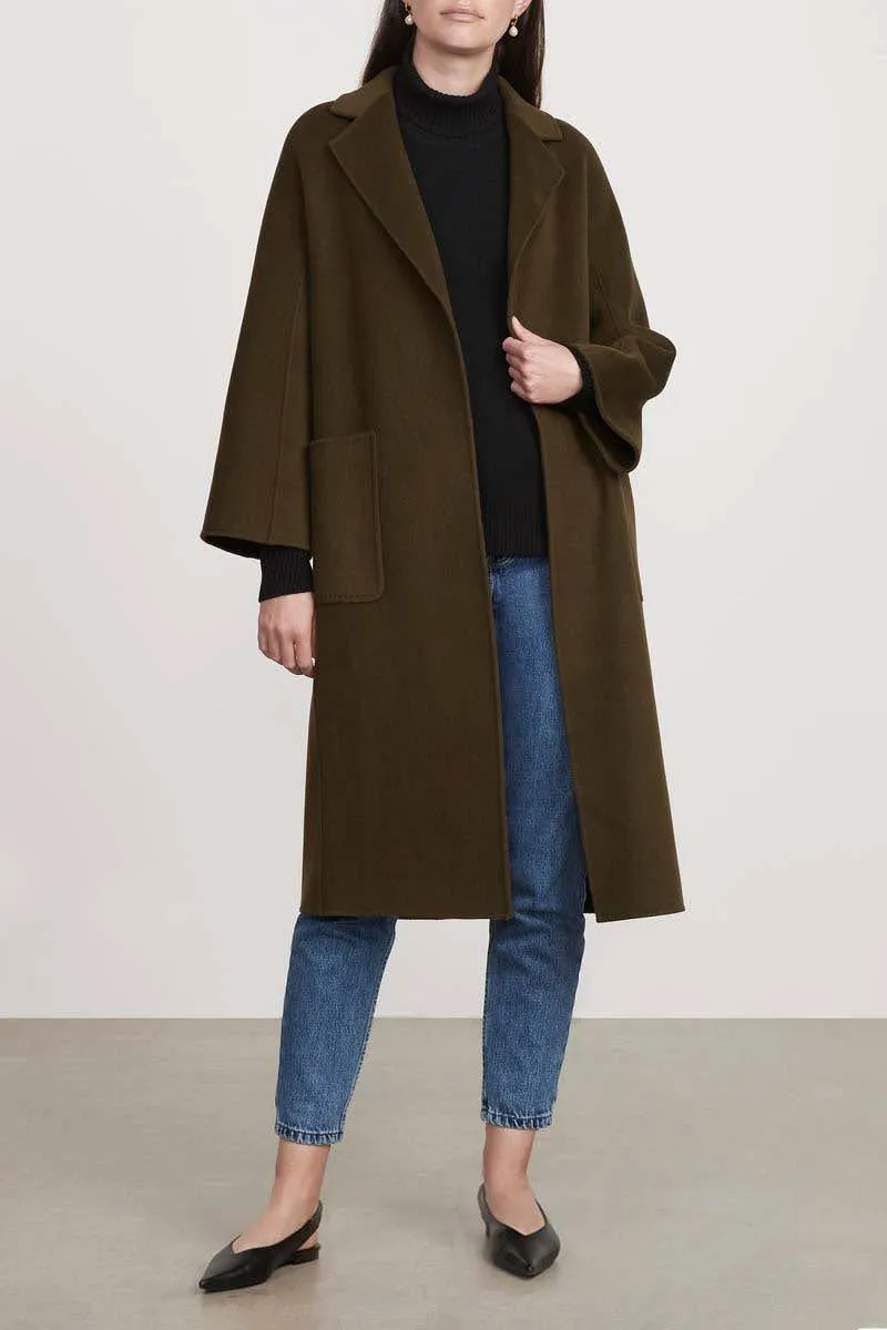 THE CLASSIC COAT - MOSS GREEN